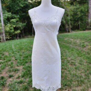 Authentic Vintage 60s 70s vanity fair full lace slip dress